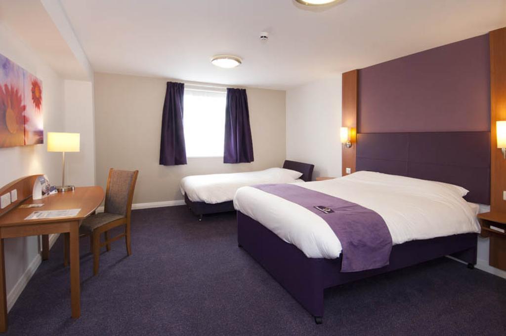Dundee East Premier Travel Inn Rum bild