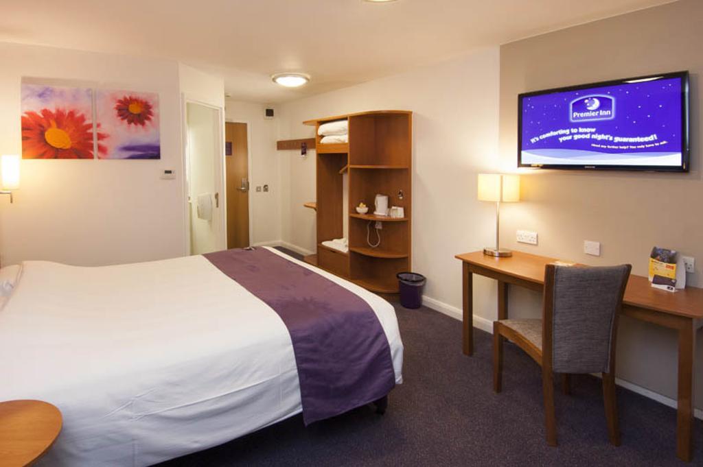Dundee East Premier Travel Inn Exteriör bild