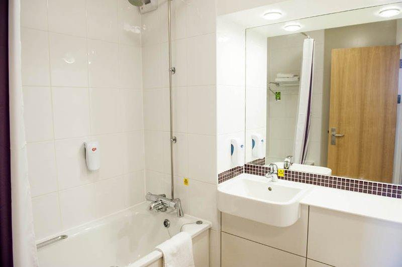 Dundee East Premier Travel Inn Exteriör bild